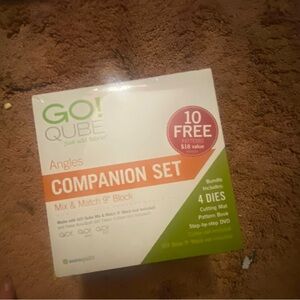 ACCUQUILT GOQUBE! 9’ BLOCK AND COMPANION PACK.